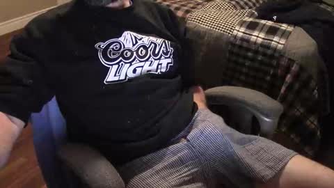 Snapshot of heavilyhung chatting on 02-06-26, 05:23 John online show from 02-06-26, 05:23