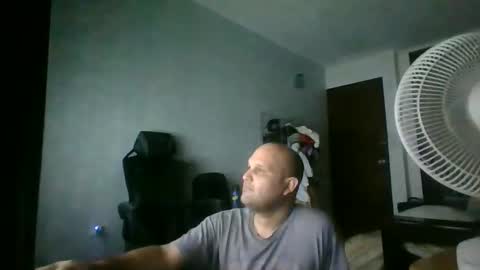 Heavy Rebell online show from 11-13-25, 07:18