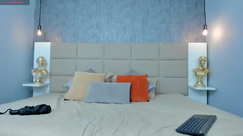 Keira Hecate online show from 04-17-26, 07:06