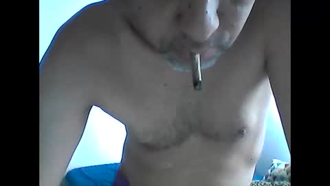 Snapshot of hedone33 chatting on 12-21-25, 07:54 hedone33 online show from 12-21-25, 07:54