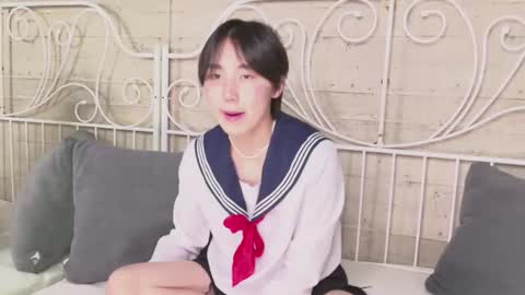 HEEJIN online show from 11-05-25, 09:53