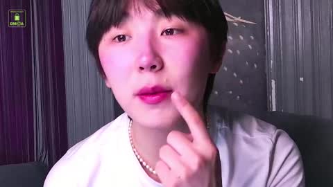 HEEJIN online show from 03-04-26, 04:18