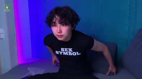 HEEJIN online show from 07-22-26, 09:56
