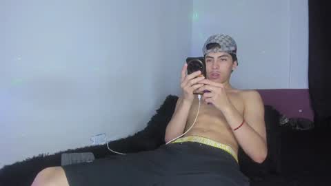 heellboy_ online show from 06-12-26, 10:19