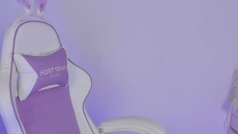 IM EMY online show from 04-28-26, 01:49