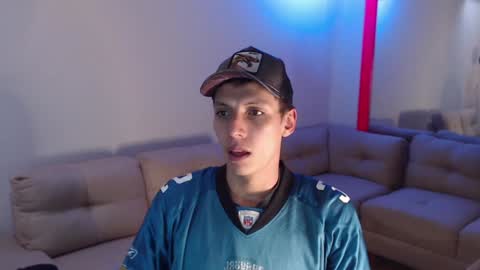 Snapshot of hefesto_69 chatting on 12-14-24, 10:18 hefesto_69 online show from 12-14-24, 10:18