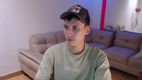 Snapshot of hefesto_69 chatting on 12-30-24, 08:25 hefesto_69 online show from 12-30-24, 08:25