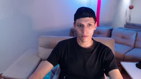 Snapshot of hefesto_69 chatting on 02-04-25, 08:28 hefesto_69 online show from 02-04-25, 08:28