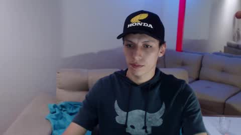 Snapshot of hefesto_69 chatting on 03-01-25, 08:42 hefesto_69 online show from 03-01-25, 08:42