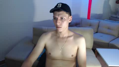 Snapshot of hefesto_69 chatting on 03-08-25, 12:11 hefesto_69 online show from 03-08-25, 12:11