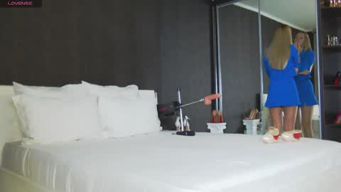 Helen online show from 11-18-25, 06:07