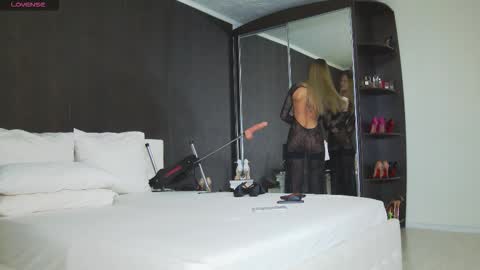 Helen online show from 02-25-26, 08:02