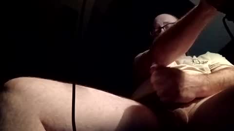 Snapshot of heguy46 chatting on 10-12-25, 06:45 heguy46 online show from 10-12-25, 06:45