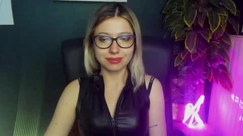 Heidi online show from 02-24-25, 11:54