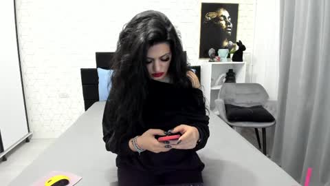 Heidi online show from 04-01-26, 03:07