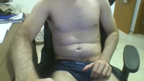 heitorcp1 online show from 02-04-25, 01:02