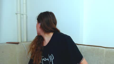 helen_adams_ online show from 01-14-25, 01:17