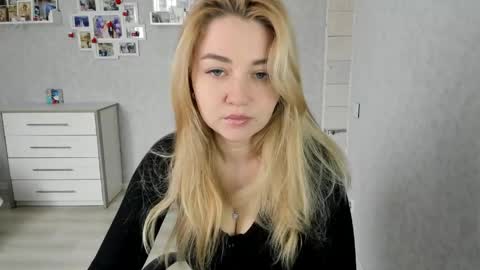 Helen sven online show from 03-24-26, 07:35