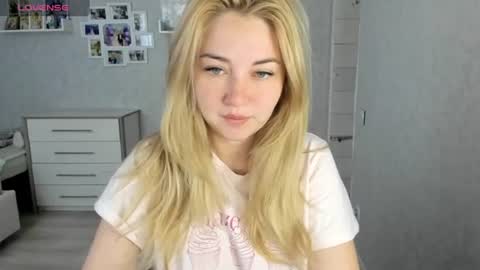 Helen sven online show from 06-17-26, 06:05