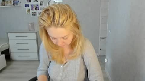 Helen sven online show from 07-17-26, 05:14