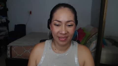 Helen online show from 04-10-26, 06:12