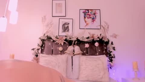 Snapshot of helen_mooree chatting on 12-04-24, 01:20 Helen online show from 12-04-24, 01:20