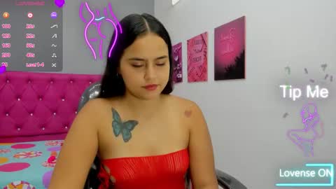 Snapshot of helen_russoo chatting on 09-23-25, 06:22 Helen online show from 09-23-25, 06:22