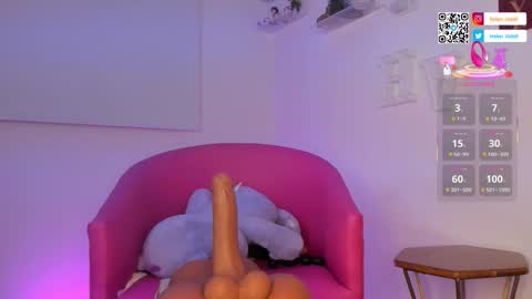 Helen Vidall online show from 10-25-25, 03:47