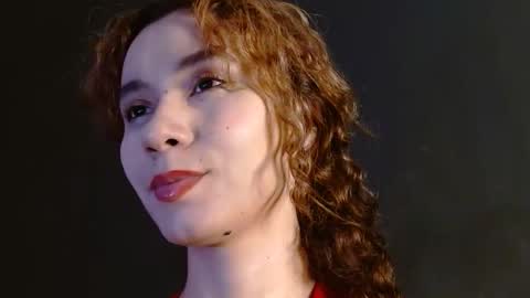 Snapshot of helena_hadler chatting on 12-17-25, 08:04 -- EE -- online show from 12-17-25, 08:04