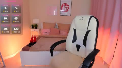 Snapshot of helenaregal chatting on 11-16-25, 06:41 Helena online show from 11-16-25, 06:41