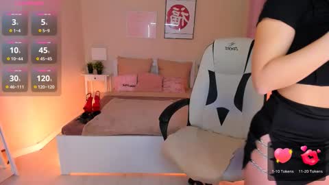 Snapshot of helenaregal chatting on 11-16-25, 06:46 Helena online show from 11-16-25, 06:46