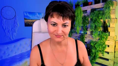 helenbeler online show from 10-09-25, 01:20
