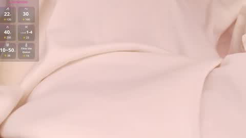 Snapshot of helenblash chatting on 05-30-26, 11:07 Scarlet online show from 05-30-26, 11:07