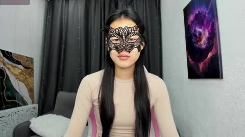 Hi I am Helen online show from 04-17-26, 01:19