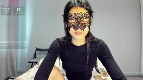 Hi I am Helen online show from 05-19-26, 02:18