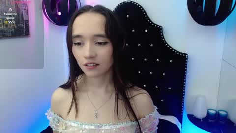 Helene online show from 02-25-25, 01:17