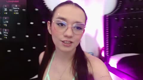 Helene online show from 03-11-25, 01:45