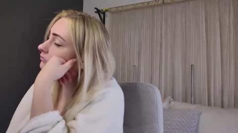 heleneengel online show from 02-15-26, 09:52