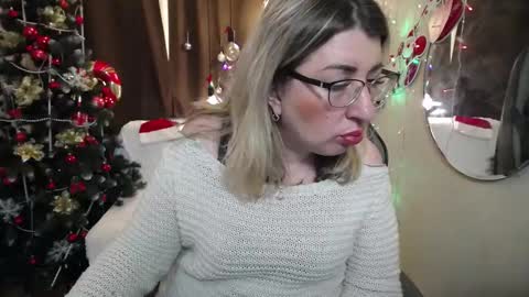 Snapshot of helenenigma chatting on 01-22-25, 04:34 helenenigma online show from 01-22-25, 04:34