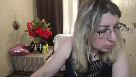 Snapshot of helenenigma chatting on 02-19-25, 10:42 helenenigma online show from 02-19-25, 10:42