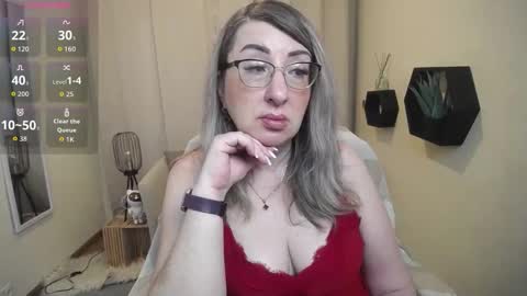 helenenigma online show from 02-18-26, 07:32