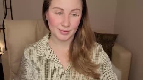 Snapshot of helens_lov chatting on 11-04-25, 01:27 Helen online show from 11-04-25, 01:27