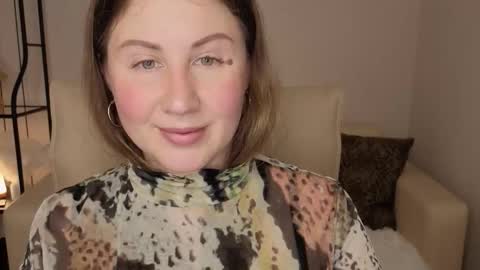 Snapshot of helens_lov chatting on 11-30-25, 02:26 Helen online show from 11-30-25, 02:26