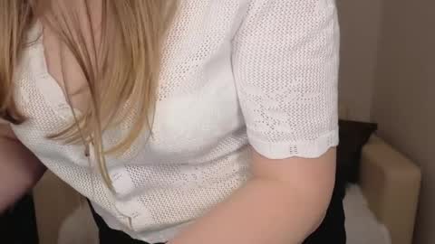 Helen online show from 04-02-26, 02:53