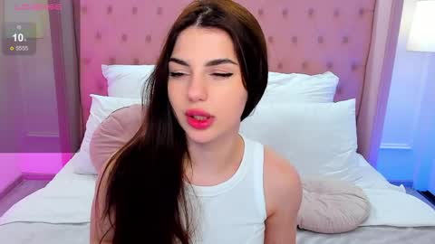 Snapshot of helentiny chatting on 03-30-26, 07:37 Helen online show from 03-30-26, 07:37