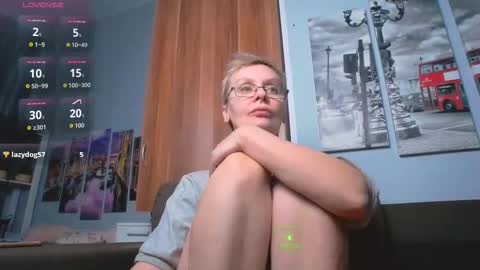 Snapshot of helgahimmele chatting on 02-05-26, 03:27 Helga online show from 02-05-26, 03:27