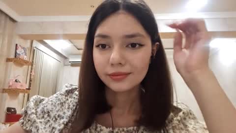 Snapshot of helgakraszewski chatting on 09-10-25, 07:36 Alice online show from 09-10-25, 07:36