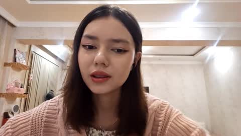 Snapshot of helgakraszewski chatting on 10-08-25, 06:27 Alice online show from 10-08-25, 06:27