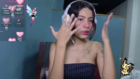 Helia Transfem and Amy online show from 11-10-25, 09:47