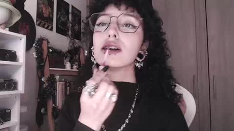 cher online show from 10-15-25, 01:50